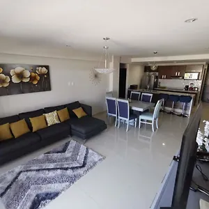 https://apartamento-con-alberca-en-mazatlan.mazatlan-hotels.com